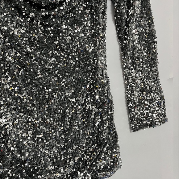 NWT - gorgeous sequin 4th + Reckless silver long sleeve mini dress - size M - Picture 7 of 16